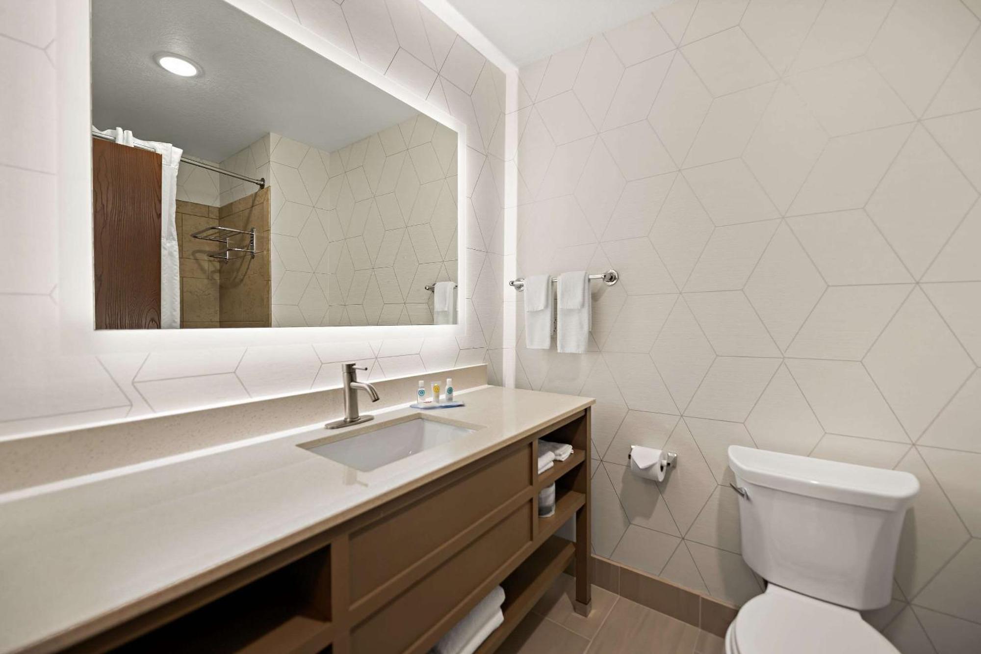 Comfort Suites Hudson I-94 Exteriér fotografie
