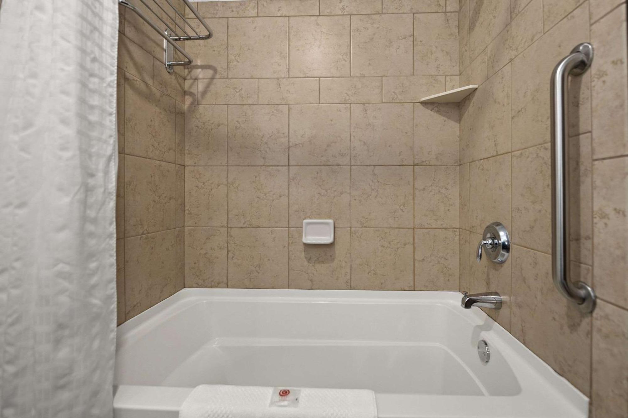 Comfort Suites Hudson I-94 Exteriér fotografie